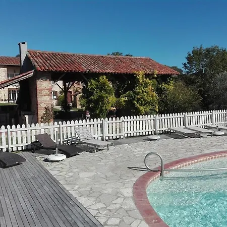 La Ferme De Maurel לינה וארוחת בוקר *