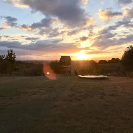 לינה וארוחת בוקר La Ferme De Maurel